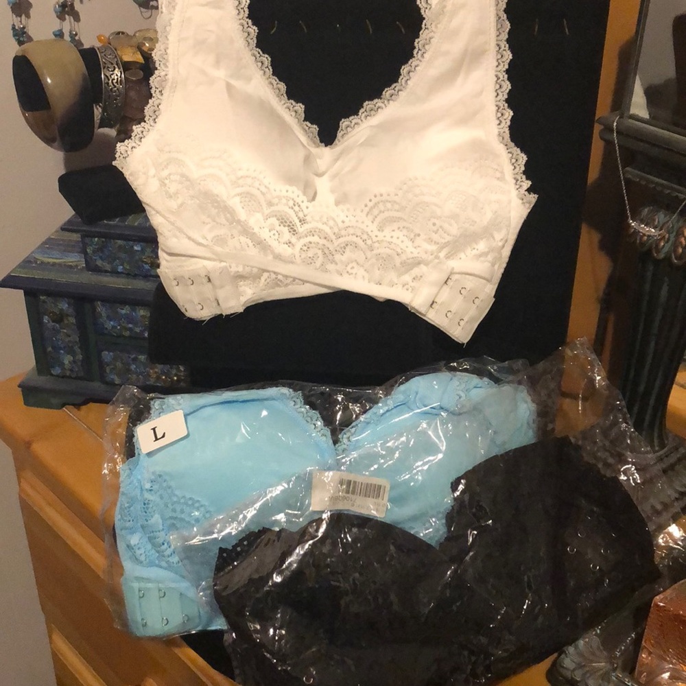 Cross-Front Wireless Bra Set-of-THREE